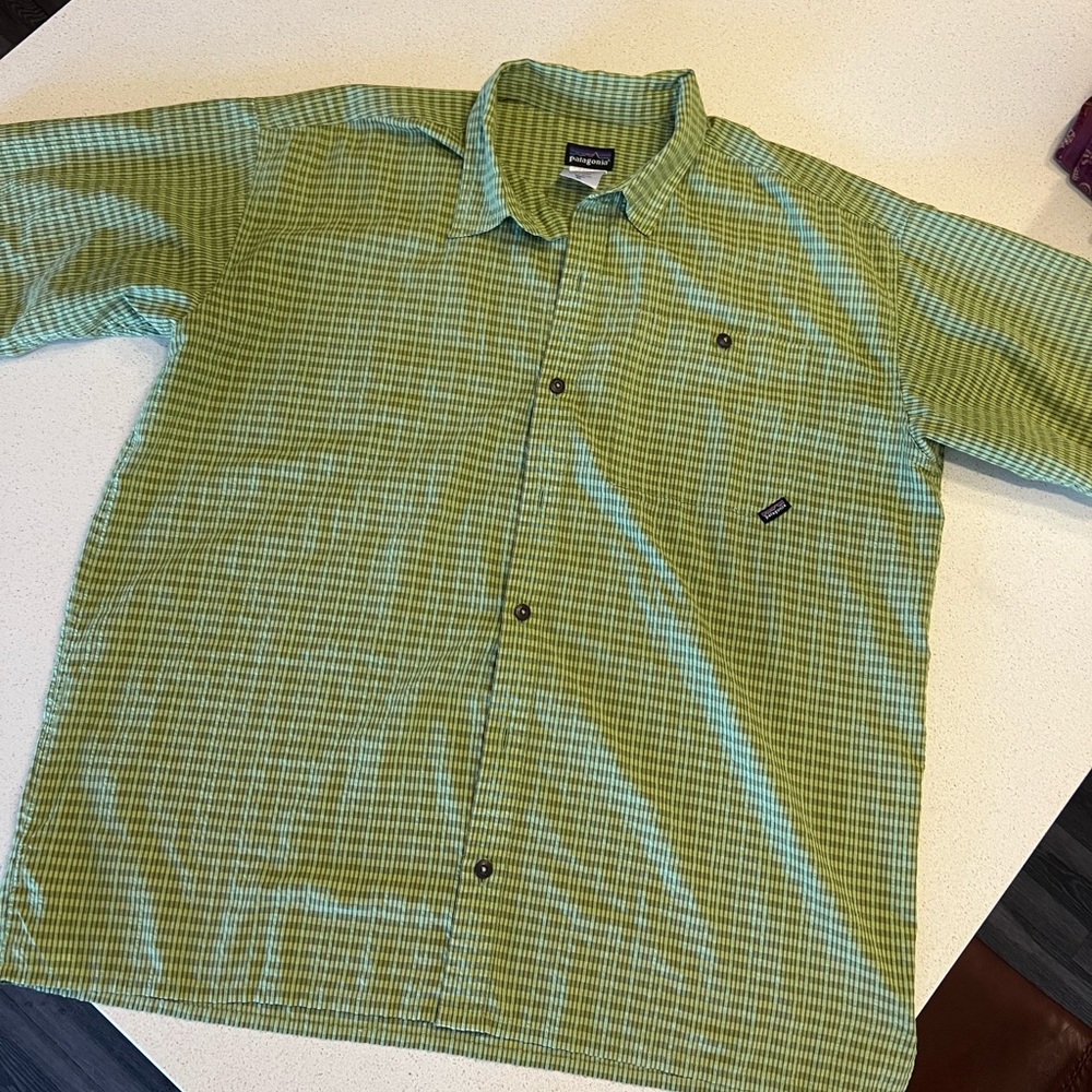 vintage men’s short sleeve button up